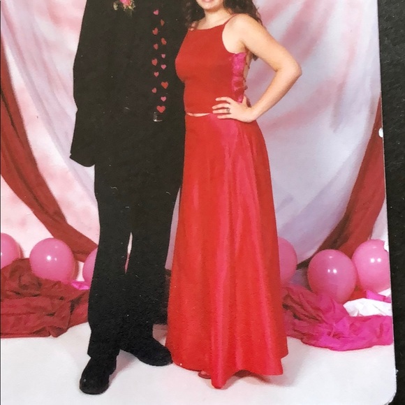 Hot Pink 2 piece sparkly top with beading & taffeta skirt size 8 - Picture 7 of 7